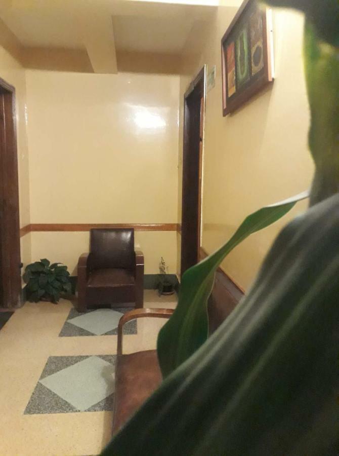 Hotel Aragon Богота Екстериор снимка